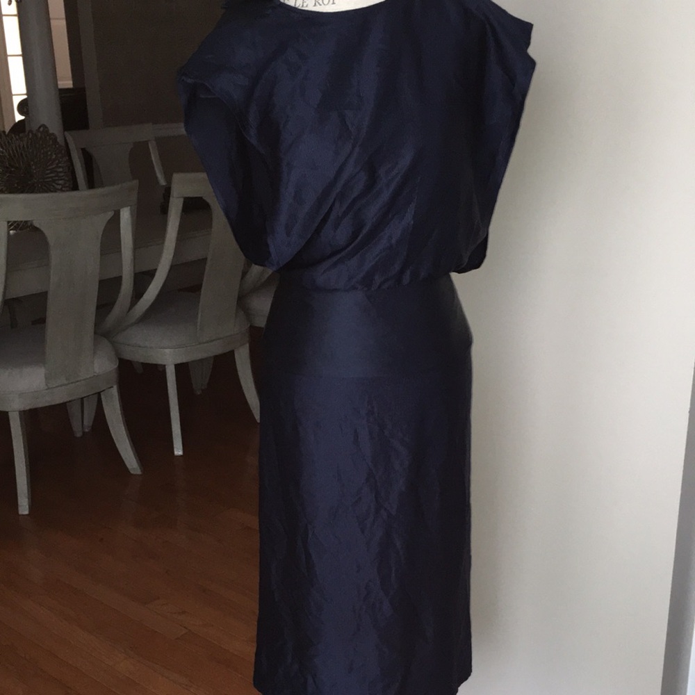 NIEMAN MARCUS EUC NAVY REAL SILK BIAS FIT FLARE OPEN BACK DRESS HONG KONG MADE